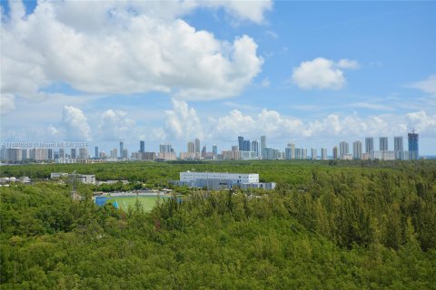 Condominio en venta en North Miami, Florida, 3 dormitorios, 167.32 m2 № 1410732 - foto 14