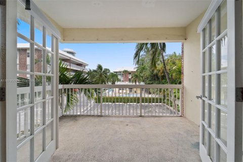 Condo in Fort Lauderdale, Florida, 2 bedrooms  № 1410683 - photo 14