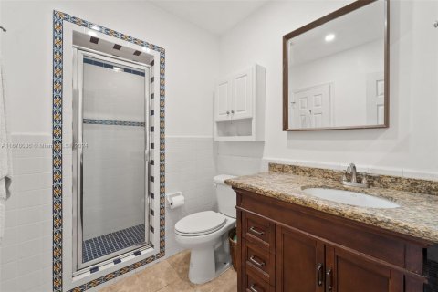 Condo in Fort Lauderdale, Florida, 2 bedrooms  № 1410683 - photo 11