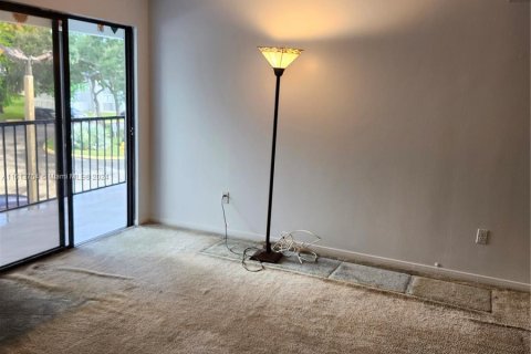 Condo in Miami, Florida, 2 bedrooms  № 1235466 - photo 5