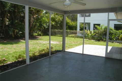 House in Safety Harbor, Florida 3 bedrooms, 148.09 sq.m. № 1351305 - photo 19