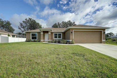 House in North Port, Florida 3 bedrooms, 133.5 sq.m. № 848914 - photo 7