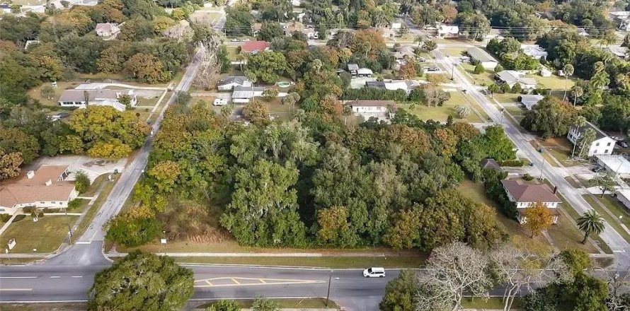 Land in DeLand, Florida № 872291