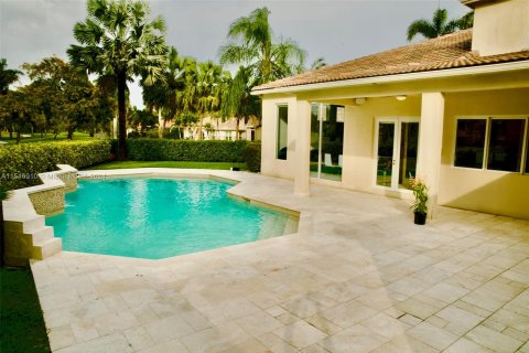 House in Weston, Florida 6 bedrooms, 415.55 sq.m. № 956165 - photo 4