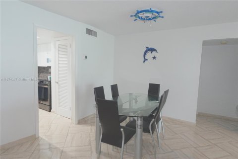 Condominio en venta en North Palm Beach, Florida, 2 dormitorios, 94.2 m2 № 1404189 - foto 7