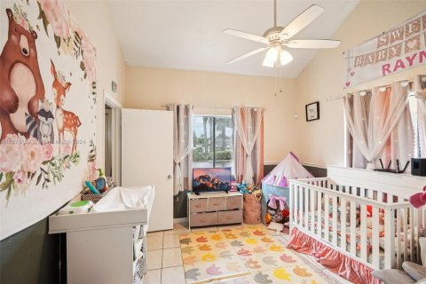 Townhouse in Sunrise, Florida 3 bedrooms, 140.47 sq.m. № 1398401 - photo 17