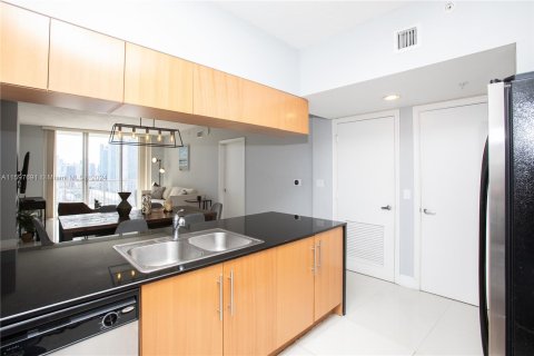 Condominio en venta en Miami, Florida, 1 dormitorio, 76.27 m2 № 1215494 - foto 14