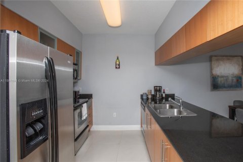 Condominio en venta en Miami, Florida, 1 dormitorio, 76.27 m2 № 1215494 - foto 11