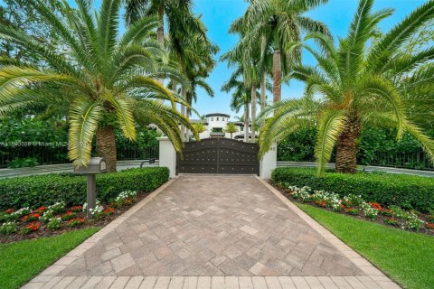 Villa ou maison à vendre à Pinecrest, Floride: 7 chambres, 794.41 m2 № 1216454 - photo 2