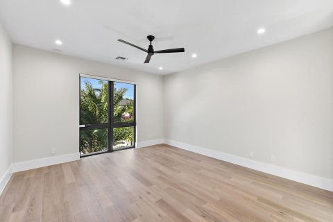 Villa ou maison à vendre à West Palm Beach, Floride: 6 chambres, 441.29 m2 № 1079824 - photo 3