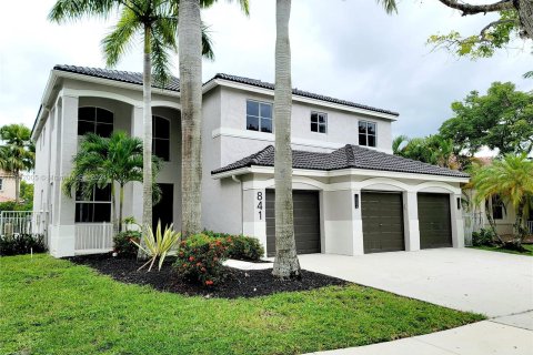 House in Weston, Florida 5 bedrooms, 290.04 sq.m. № 1348630 - photo 1