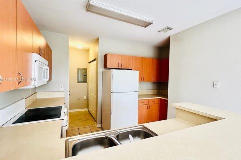 Condo in Port St. Lucie, Florida, 2 bedrooms  № 1348574 - photo 30