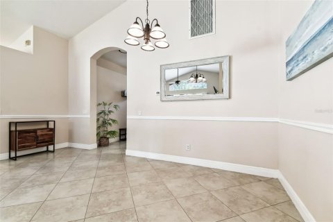 House in Tampa, Florida 3 bedrooms, 143.07 sq.m. № 1435915 - photo 4