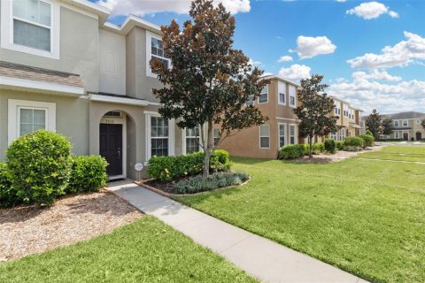 Townhouse in Riverview, Florida 2 bedrooms, 109.25 sq.m. № 1371935 - photo 2