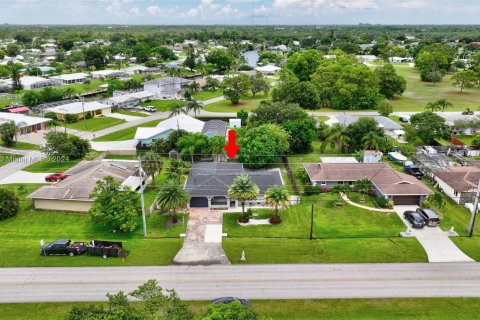 Villa ou maison à louer à Port St. Lucie, Floride: 3 chambres, 153.29 m2 № 1345580 - photo 28