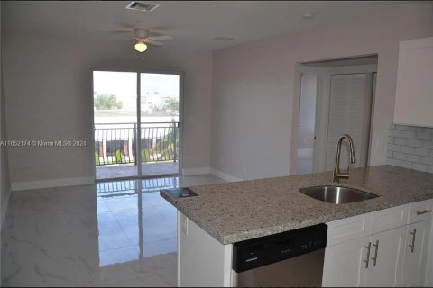 Condominio en venta en Dania Beach, Florida, 2 dormitorios, 87.89 m2 № 1345523 - foto 7