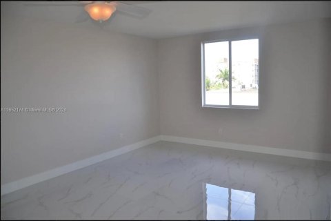 Copropriété à vendre à Dania Beach, Floride: 2 chambres, 87.89 m2 № 1345523 - photo 5