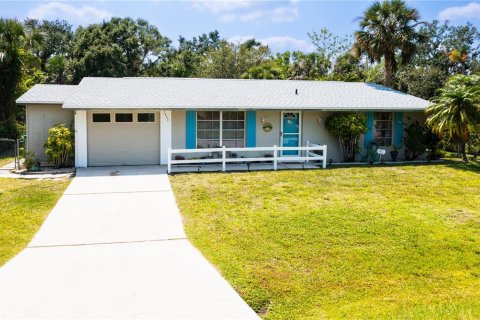 Villa ou maison à vendre à Port Charlotte, Floride: 2 chambres, 93.65 m2 № 979606 - photo 1