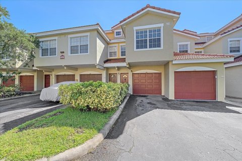 Adosado en venta en Sarasota, Florida, 2 dormitorios, 115.76 m2 № 1343471 - foto 1