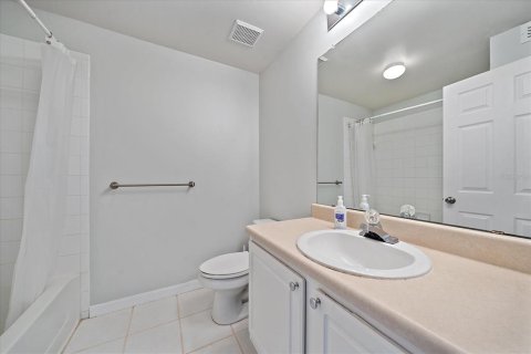 Townhouse in Sarasota, Florida 2 bedrooms, 115.76 sq.m. № 1343471 - photo 13