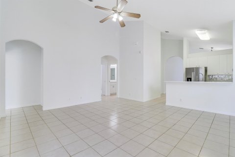 Villa ou maison à vendre à Palm City, Floride: 4 chambres, 171.13 m2 № 1223678 - photo 27