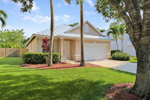 Villa ou maison à vendre à Palm City, Floride: 4 chambres, 171.13 m2 № 1223678 - photo 4