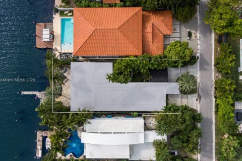 Villa ou maison à vendre à Miami Beach, Floride: 4 chambres, 286.7 m2 № 743744 - photo 7