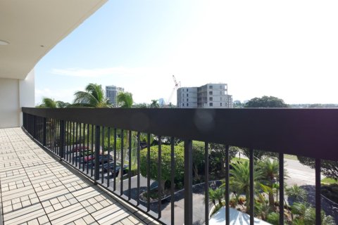 Condo in West Palm Beach, Florida, 2 bedrooms  № 949991 - photo 2