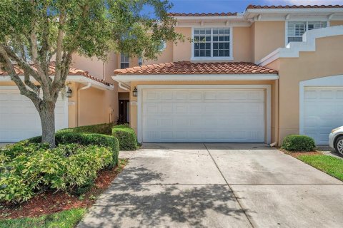 Adosado en venta en Saint Petersburg, Florida, 3 dormitorios, 184.88 m2 № 1295687 - foto 1