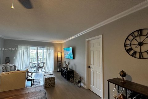 Condominio en venta en Hollywood, Florida, 1 dormitorio, 69.12 m2 № 1145764 - foto 4