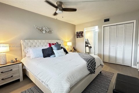 Condominio en venta en Hollywood, Florida, 1 dormitorio, 69.12 m2 № 1145764 - foto 21
