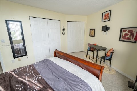 Copropriété à vendre à Pembroke Pines, Floride: 2 chambres, 102.19 m2 № 1145762 - photo 26