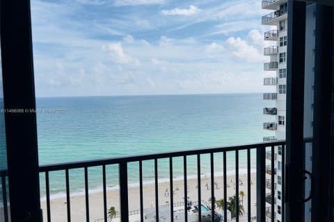 Condominio en venta en Hollywood, Florida, 2 dormitorios, 130.06 m2 № 878165 - foto 4