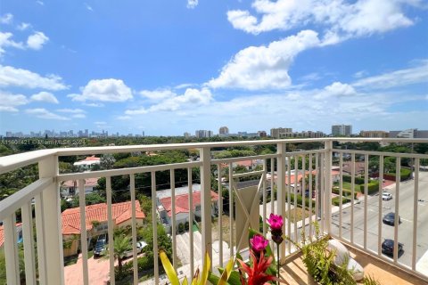 Copropriété à vendre à Coral Gables, Floride: 2 chambres, 103.49 m2 № 1216759 - photo 12