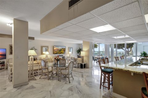 Condominio en venta en Hillsboro Beach, Florida, 2 dormitorios, 120.77 m2 № 1168868 - foto 12