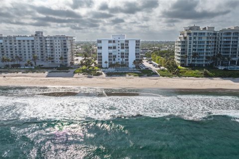 Condo in Hillsboro Beach, Florida, 2 bedrooms  № 1168868 - photo 1