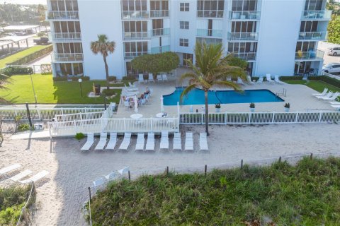 Condominio en venta en Hillsboro Beach, Florida, 2 dormitorios, 120.77 m2 № 1168868 - foto 15