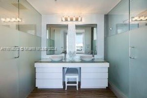 Condominio en venta en Miami, Florida, 3 dormitorios, 168.9 m2 № 1236655 - foto 21