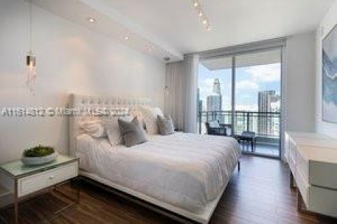 Condominio en venta en Miami, Florida, 3 dormitorios, 168.9 m2 № 1236655 - foto 19