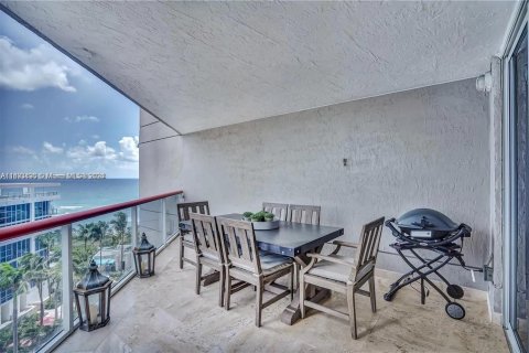 Condominio en venta en Miami Beach, Florida, 2 dormitorios, 114.27 m2 № 1441970 - foto 1