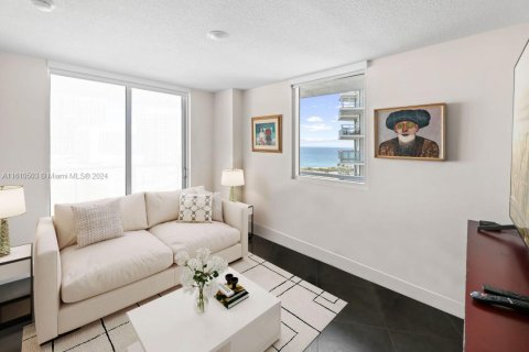 Condominio en venta en Miami Beach, Florida, 3 dormitorios, 155.05 m2 № 1232769 - foto 28