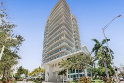 Condominio en venta en Miami Beach, Florida, 3 dormitorios, 155.05 m2 № 1232769 - foto 1