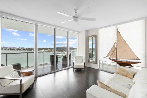 Condominio en venta en Miami Beach, Florida, 3 dormitorios, 155.05 m2 № 1232769 - foto 13