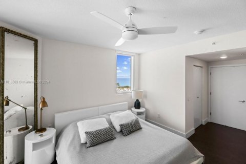 Condominio en venta en Miami Beach, Florida, 3 dormitorios, 155.05 m2 № 1232769 - foto 19