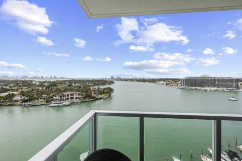 Condominio en venta en Miami Beach, Florida, 3 dormitorios, 155.05 m2 № 1232769 - foto 16