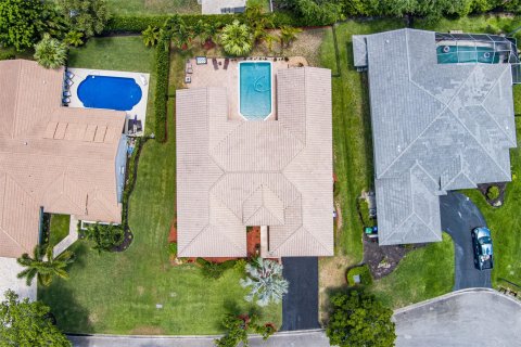 Villa ou maison à vendre à Coral Springs, Floride: 5 chambres, 261.52 m2 № 1217624 - photo 3