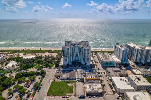 Condo in Miami Beach, Florida, 2 bedrooms  № 1232630 - photo 3