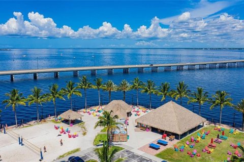 Casa en venta en Punta Gorda, Florida, 3 dormitorios, 215.16 m2 № 664238 - foto 3