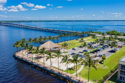 Casa en venta en Punta Gorda, Florida, 3 dormitorios, 215.16 m2 № 664238 - foto 5