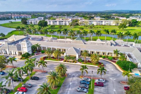 Condo in Coconut Creek, Florida, 2 bedrooms  № 1228748 - photo 7